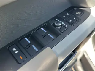 2022 Land Rover Defender X-Dynamic HSE