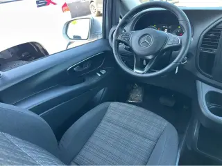 2016 Mercedes-Benz Metris Passenger Van