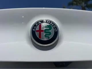 2019 Alfa Romeo Giulia Ti Sport