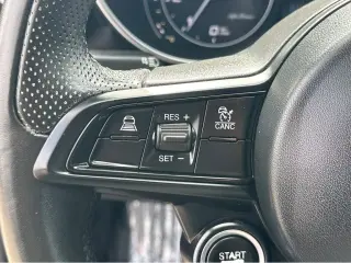 2022 Alfa Romeo Giulia