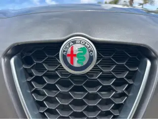 2022 Alfa Romeo Giulia