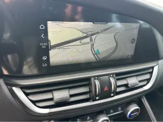 2022 Alfa Romeo Giulia