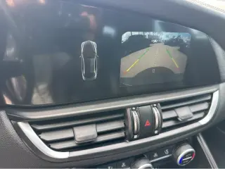 2022 Alfa Romeo Giulia