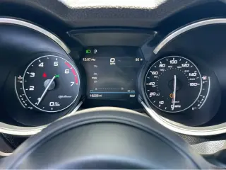 2023 Alfa Romeo Stelvio Sprint