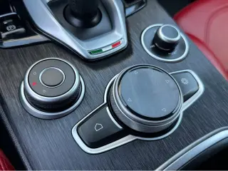 2023 Alfa Romeo Stelvio Sprint