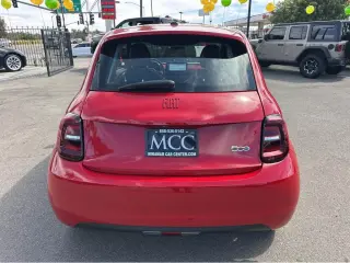 2024 FIAT 500e INSPI(RED)