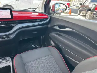 2024 FIAT 500e INSPI(RED)