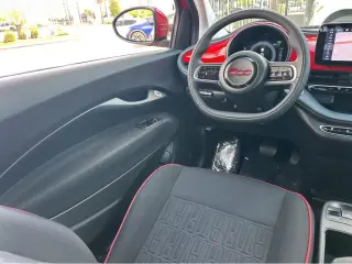 2024 FIAT 500e INSPI(RED)