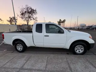 2013 Nissan Frontier S