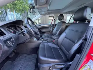 2017 Volkswagen Golf Wolfsburg Edition