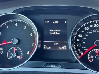 2017 Volkswagen Golf Wolfsburg Edition