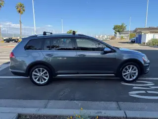 2017 Volkswagen Golf Alltrack