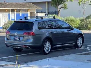 2017 Volkswagen Golf Alltrack
