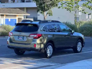 2017 Subaru Outback Premium
