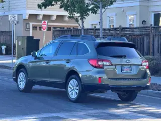 2017 Subaru Outback Premium