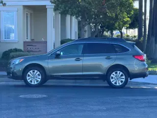 2017 Subaru Outback Premium