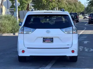 2016 Toyota Sienna