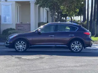2016 INFINITI QX50