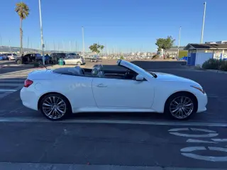2011 INFINITI G37 Convertible