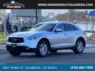 2017 INFINITI QX70