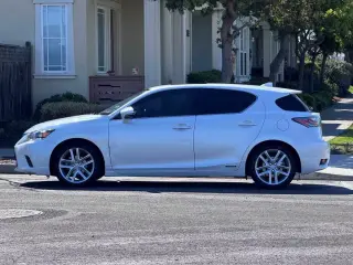 2017 Lexus CT 200h