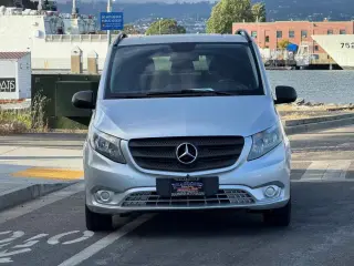 2016 Mercedes-Benz Metris Passenger Van