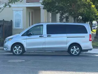 2016 Mercedes-Benz Metris Passenger Van