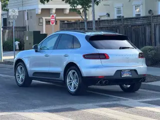 2016 Porsche Macan S
