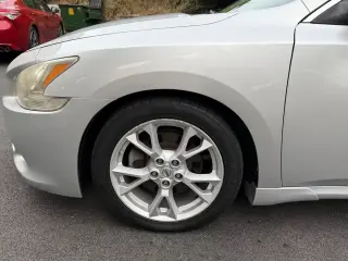 2012 Nissan Maxima