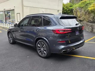 2020 BMW X5 M50i