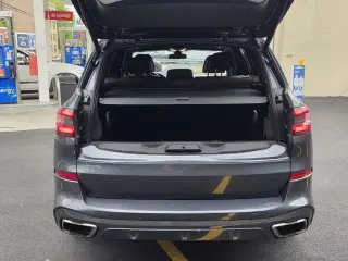 2020 BMW X5 M50i