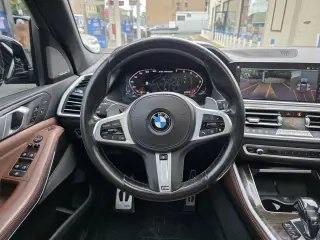 2020 BMW X5 M50i