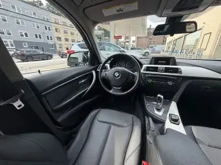 2014 BMW 3 Series 320i