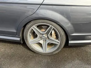 2009 Mercedes-Benz C63 AMG