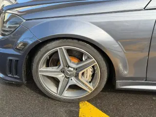 2009 Mercedes-Benz C63 AMG