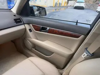 2011 Mercedes-Benz C 300 4MATIC Sport Sedan
