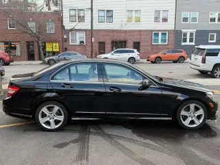 2011 Mercedes-Benz C 300 4MATIC Sport Sedan