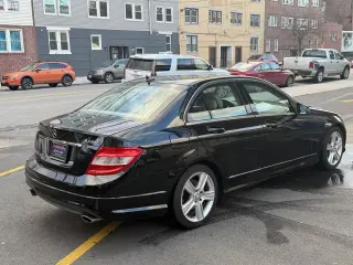 2011 Mercedes-Benz C 300 4MATIC Sport Sedan