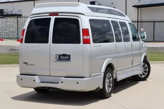 2021 Chevrolet Express Passenger LS