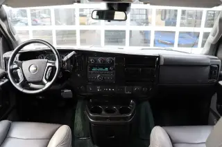 2021 Chevrolet Express Passenger LS