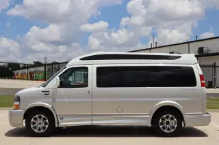 2021 Chevrolet Express Passenger LS