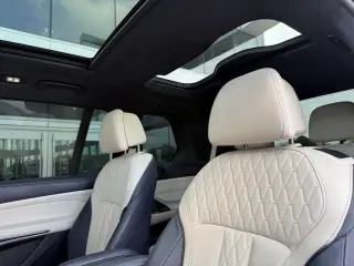 2021 BMW X7 M50i