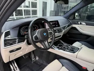 2021 BMW X7 M50i