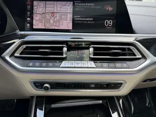 2021 BMW X7 M50i