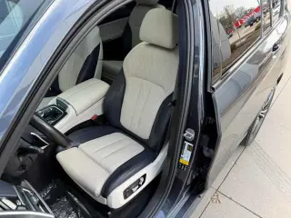 2021 BMW X7 M50i