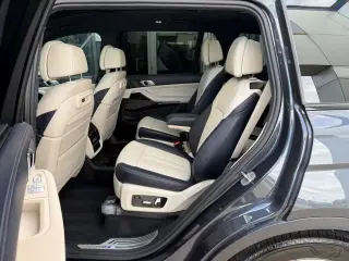 2021 BMW X7 M50i