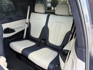2021 BMW X7 M50i