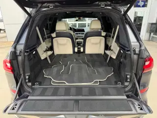 2021 BMW X7 M50i