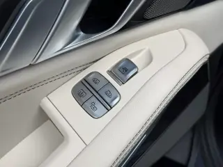 2021 BMW X7 M50i