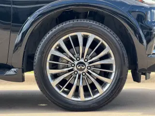 2021 INFINITI QX80